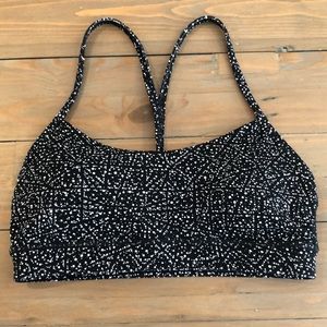 Lululemon flow Y bra size 6